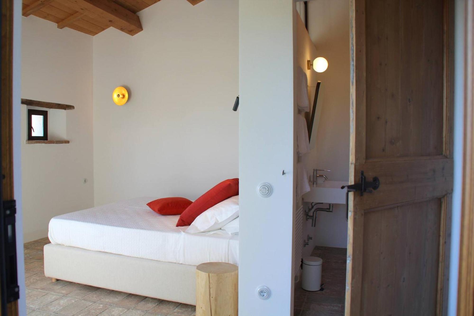 Cerreto Castello Borgo Calbianco - Private House With Pool & Aircoヴィラ エクステリア 写真