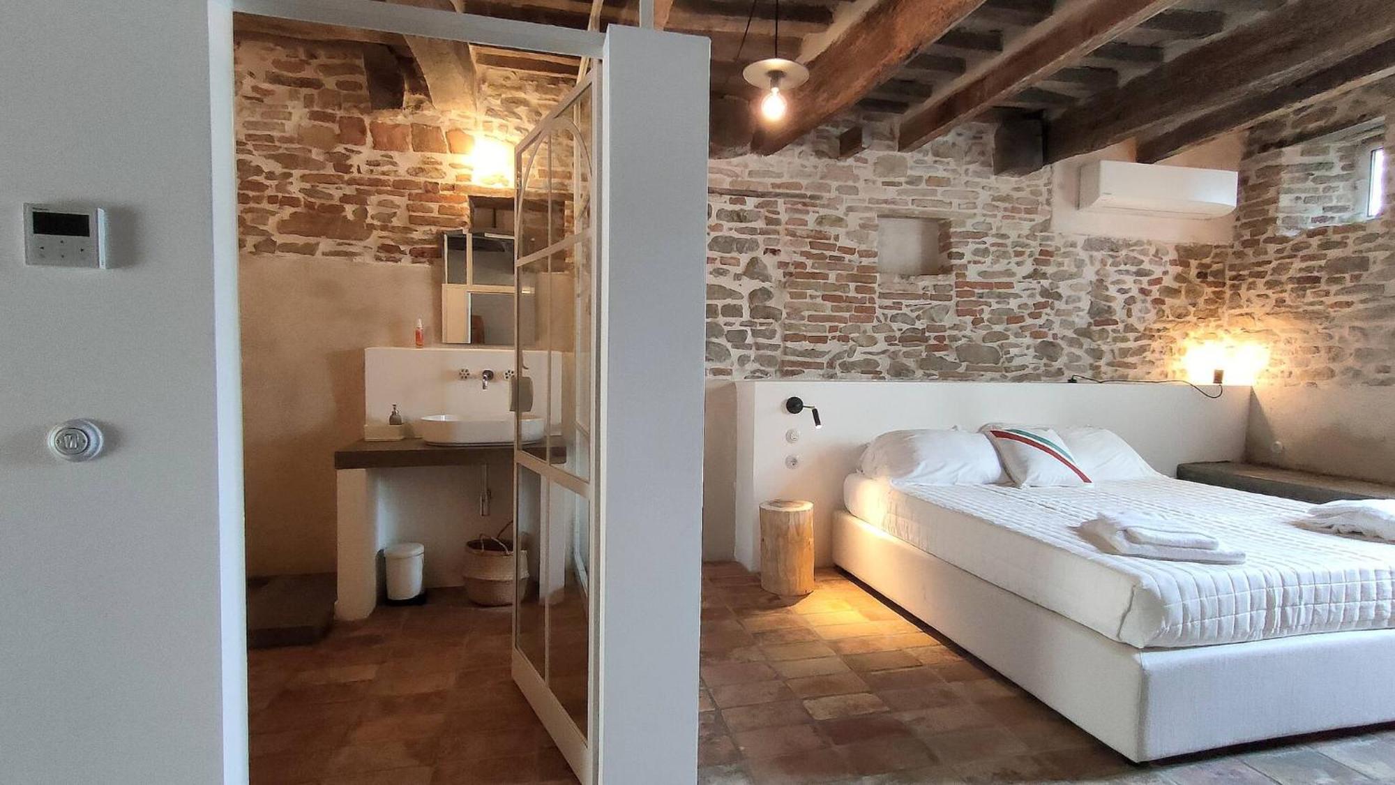 Cerreto Castello Borgo Calbianco - Private House With Pool & Aircoヴィラ エクステリア 写真