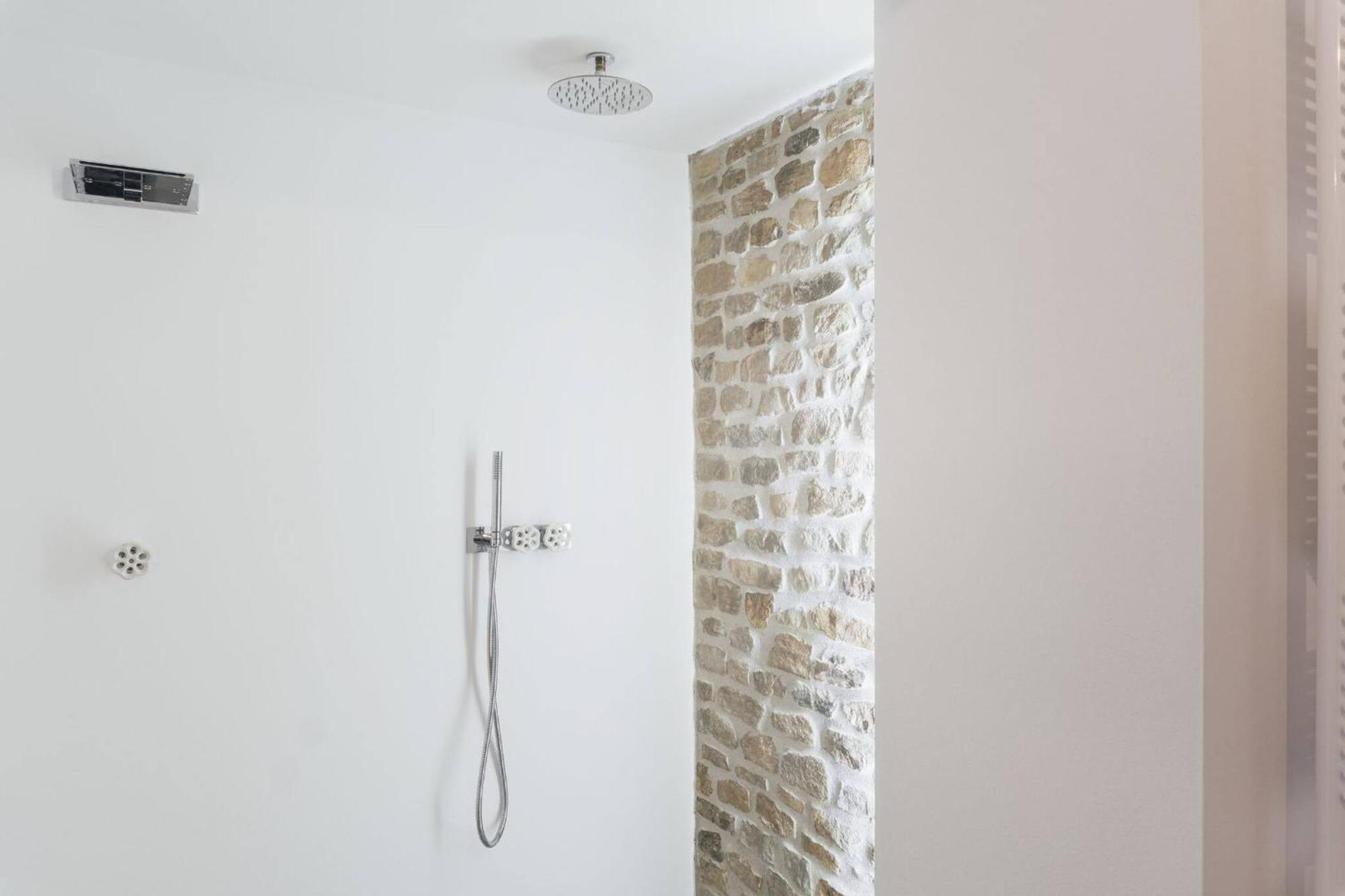 Cerreto Castello Borgo Calbianco - Private House With Pool & Aircoヴィラ エクステリア 写真