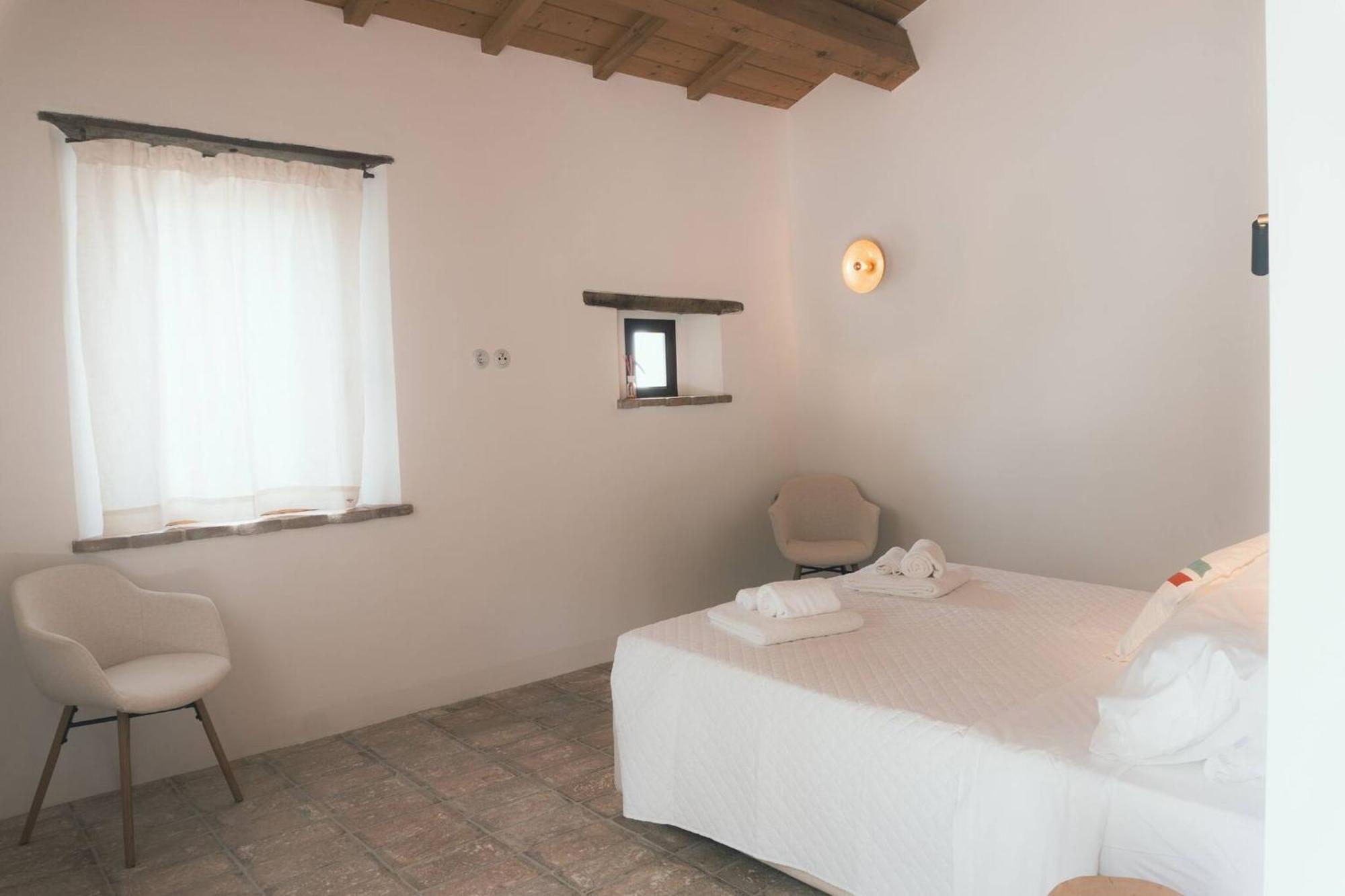 Cerreto Castello Borgo Calbianco - Private House With Pool & Aircoヴィラ エクステリア 写真